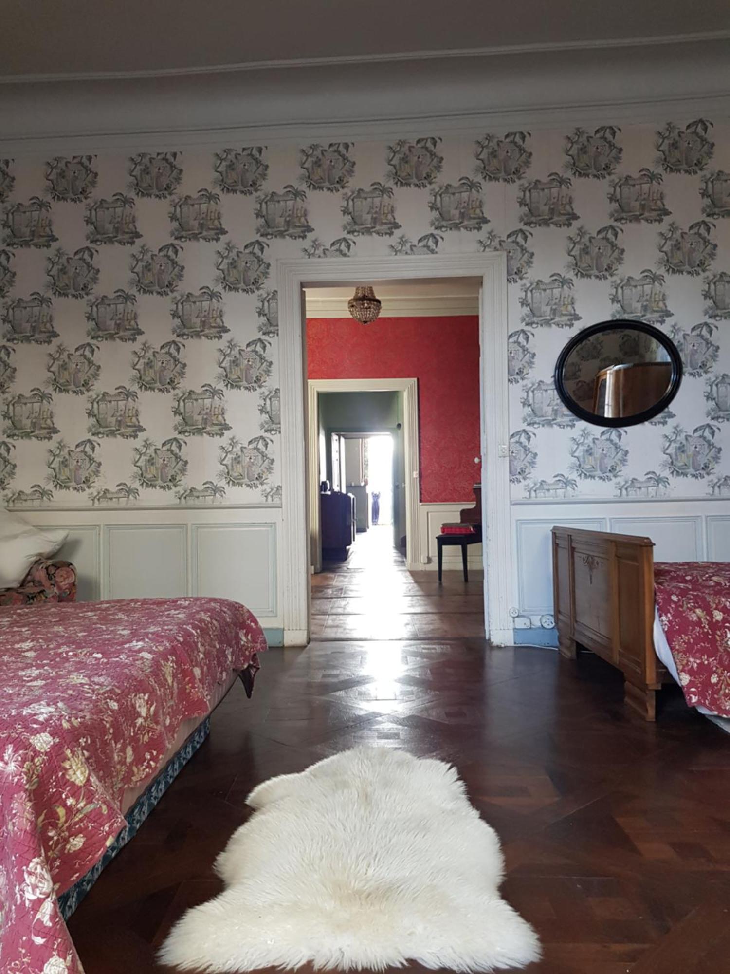 Bazar Du Nouveau Siecle Montrejeau Bagian luar foto